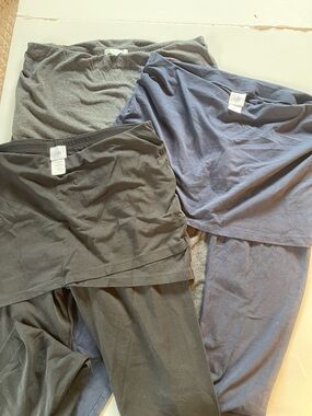 CAbi  Skirted Leggings Charcoal, Black and Navy Blue Size Large Lot of 3